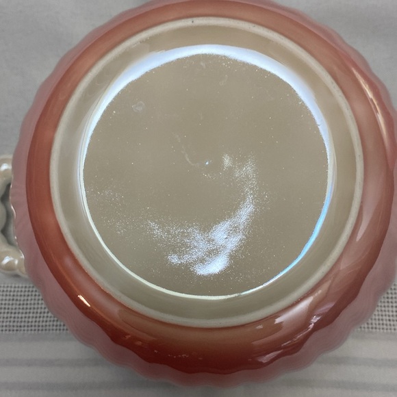 Pink and White Pearl Ceramic Bowl With Lid - Picture 8 of 16